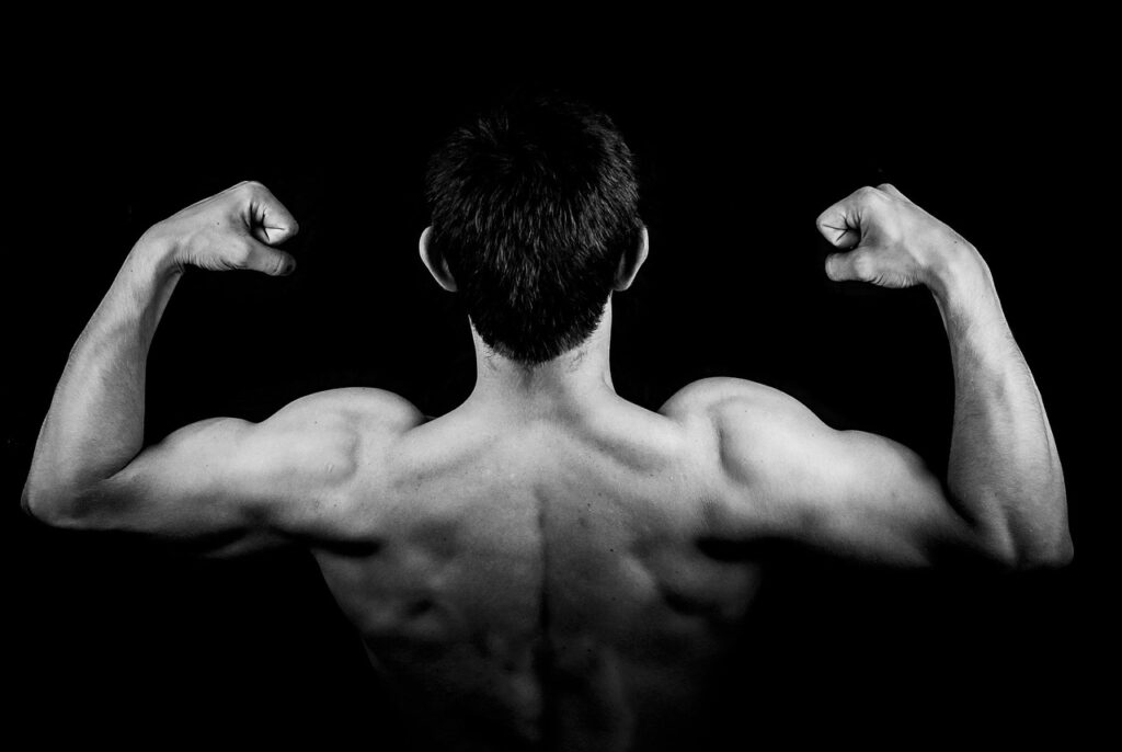 ワキガが筋トレで悪化するニオイの原因とは？