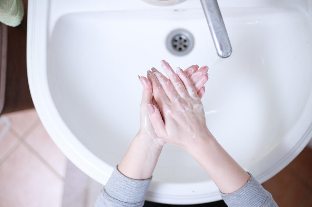 ワキガ対策に最適なジェル制汗剤の口コミは女性にどう評判？